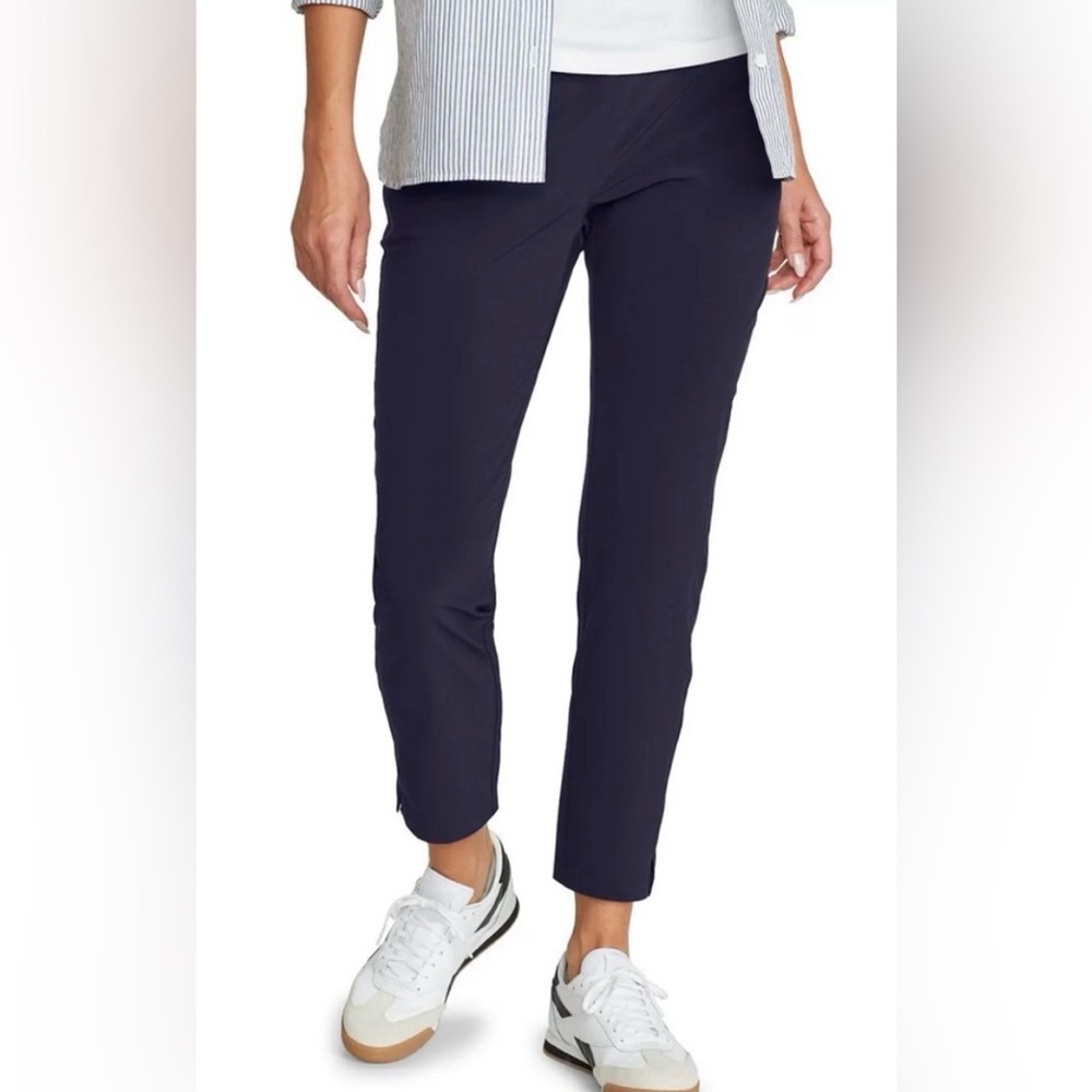 Eddie Bauer Navy Cropped Ankle Pants